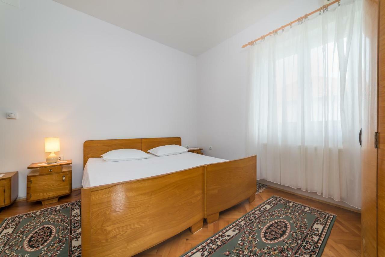 Apartments Jakovcev Betina  Ngoại thất bức ảnh