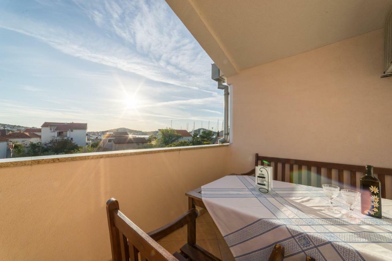 Apartments Jakovcev Betina  Ngoại thất bức ảnh