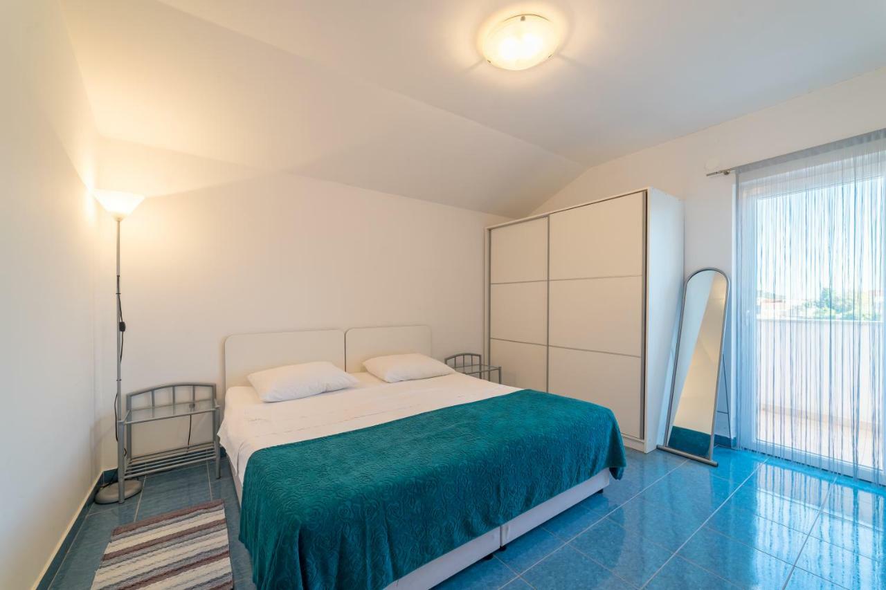 Apartments Jakovcev Betina  Ngoại thất bức ảnh