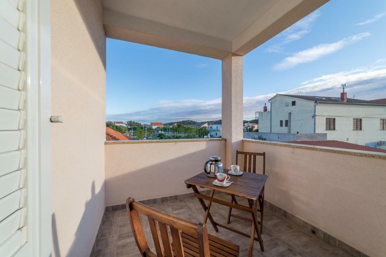 Apartments Jakovcev Betina  Ngoại thất bức ảnh