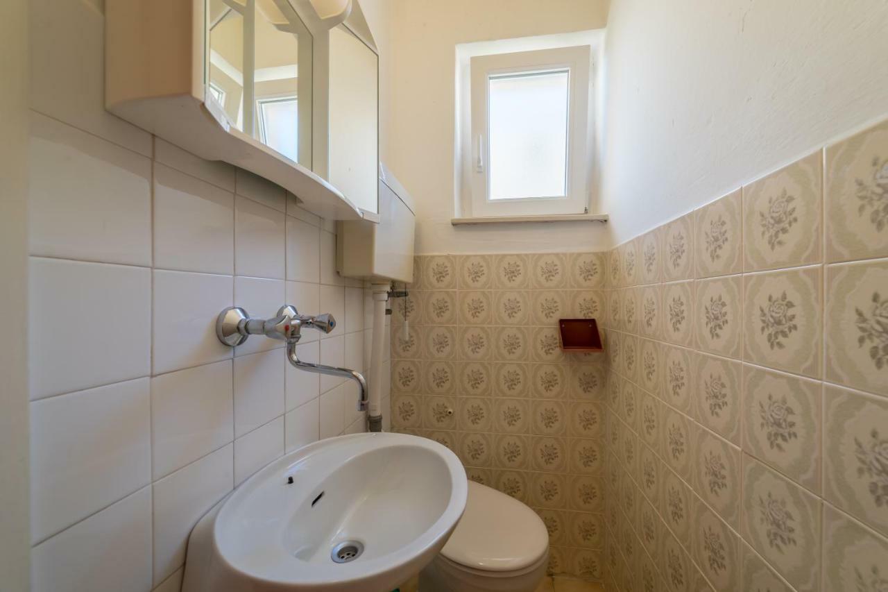 Apartments Jakovcev Betina  Ngoại thất bức ảnh